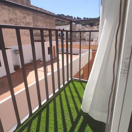 Luminoso Apartamento En Centro Del Pueblo Con Wifi Y A' A' Sagunto Exterior photo